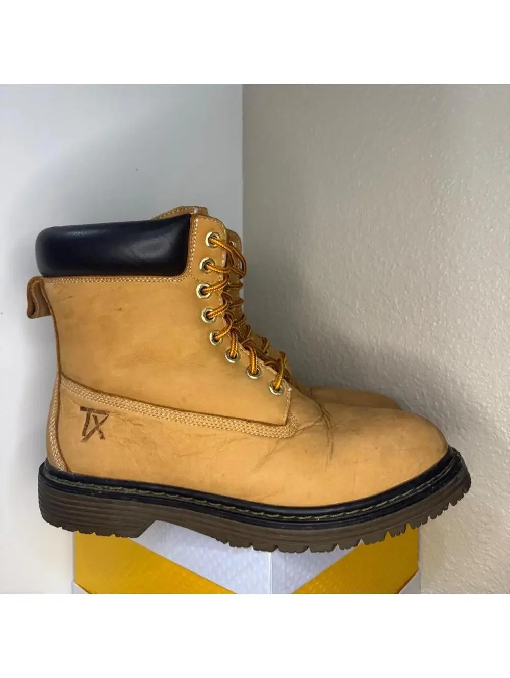 Men's Tan and Brown Boot